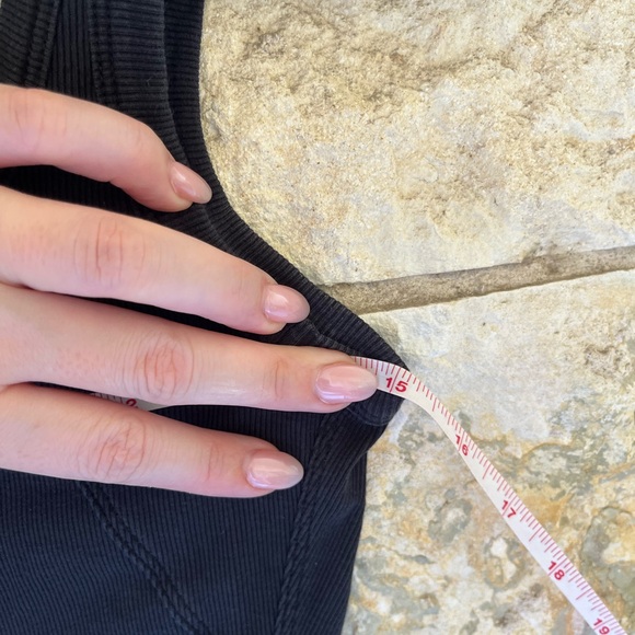 Lululemon Crop Tank Top - Picture 4 of 5